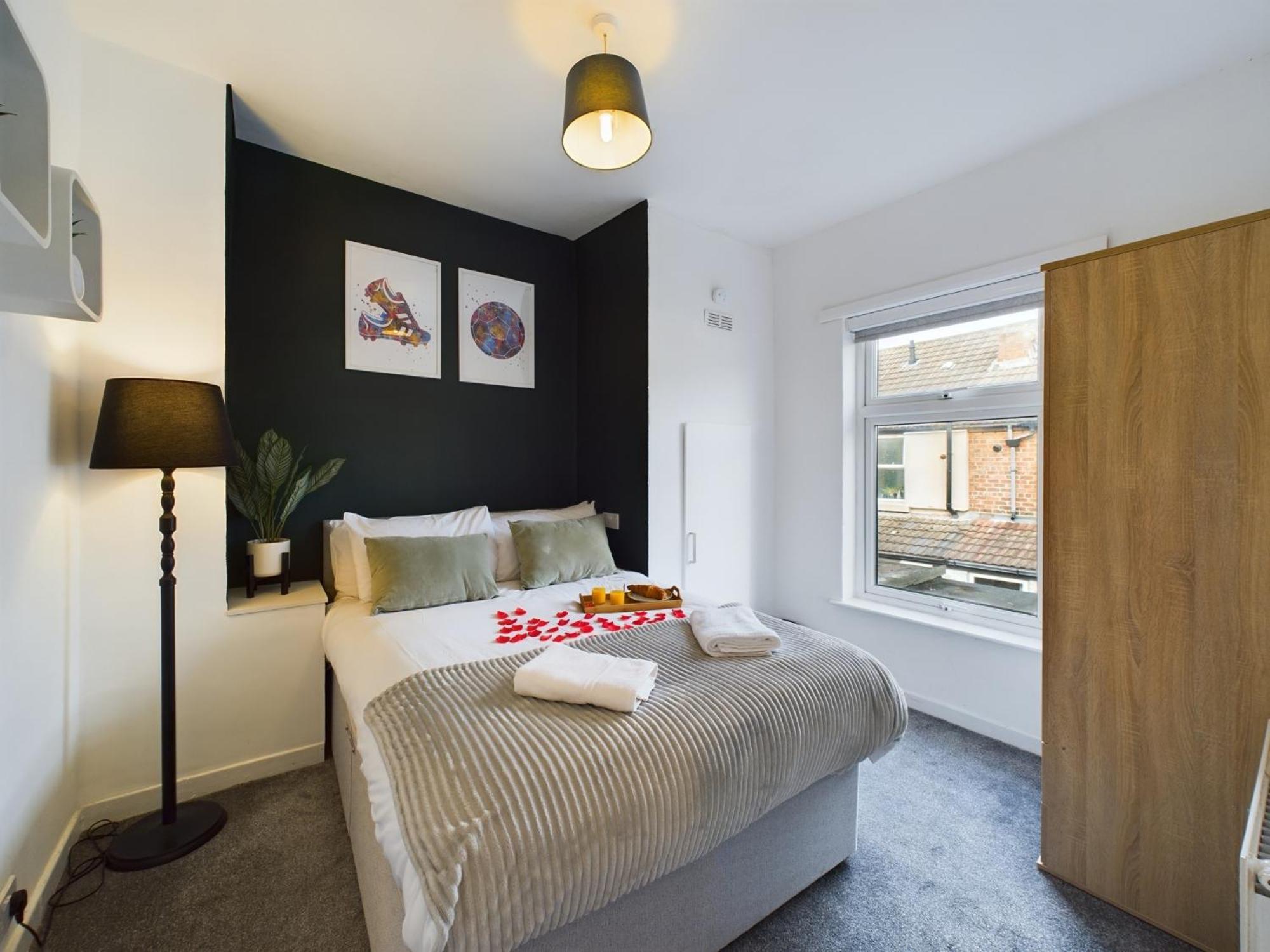 Charming - Cosy Retreat - Short Drive To Centre - Free Parking